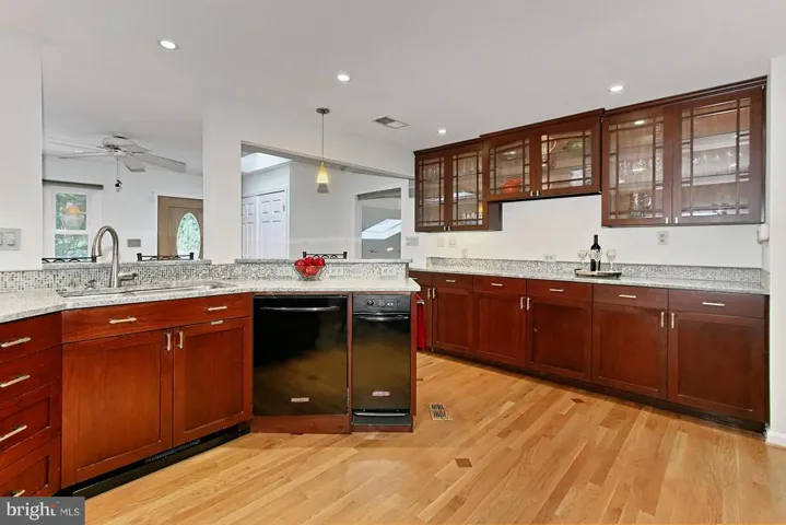 7000 Vagabond Dr, Falls Church, Virginia 22042