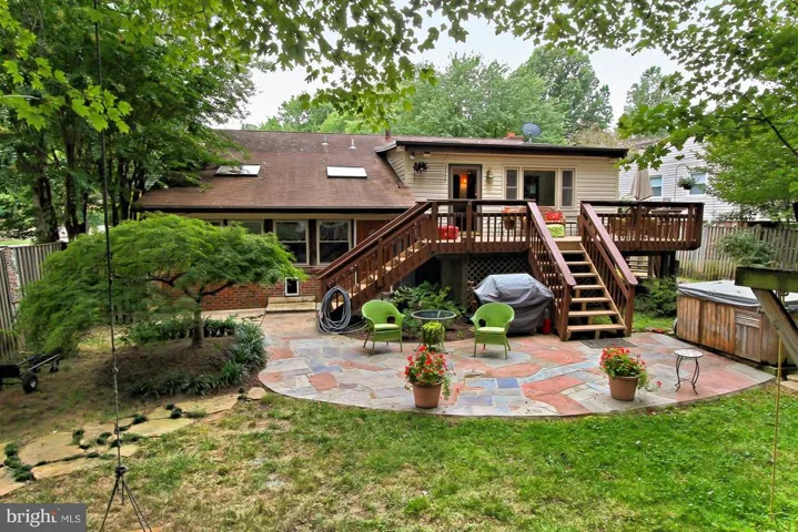 7000 Vagabond Dr, Falls Church, Virginia 22042