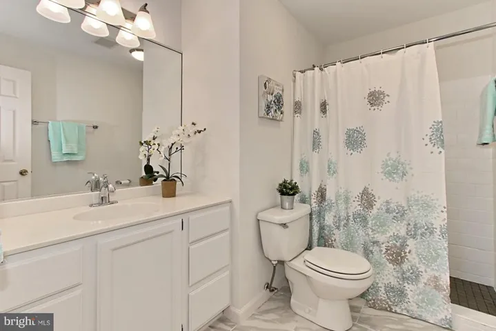 7000 Vagabond Dr, Falls Church, Virginia 22042