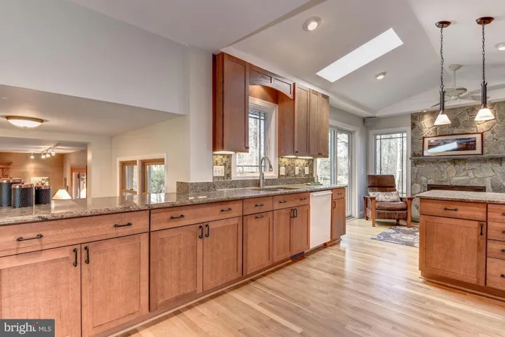 6800 Murray Ln, Annandale, Virginia 22003