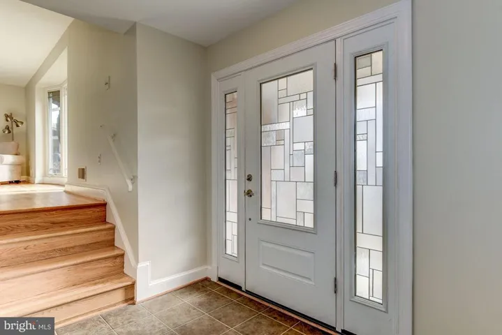 6800 Murray Ln, Annandale, Virginia 22003