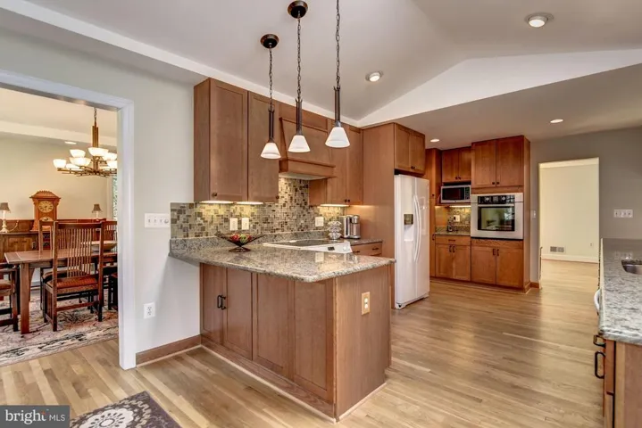 6800 Murray Ln, Annandale, Virginia 22003