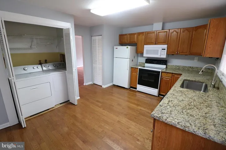 8328 Hilltop Ave, Vienna, Virginia 22182
