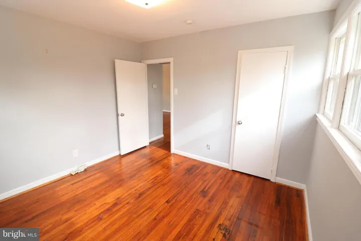 8328 Hilltop Ave, Vienna, Virginia 22182