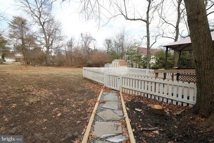 8328 Hilltop Ave, Vienna, Virginia 22182
