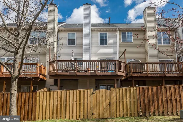 5614 Oakham Pl, Centreville, Virginia 20120