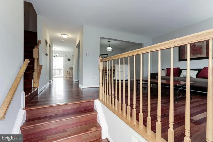 5614 Oakham Pl, Centreville, Virginia 20120