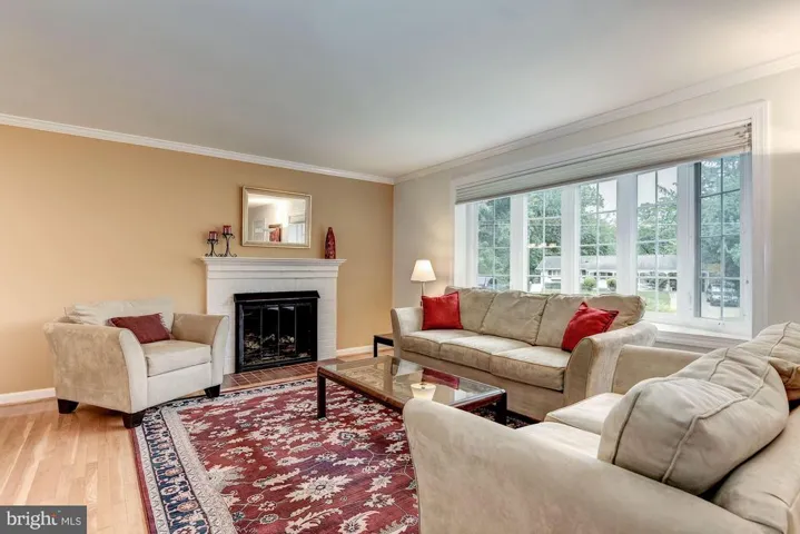 3907 Oak Hill Dr, Annandale, Virginia 22003