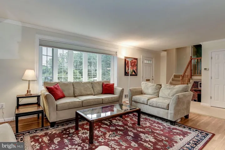 3907 Oak Hill Dr, Annandale, Virginia 22003