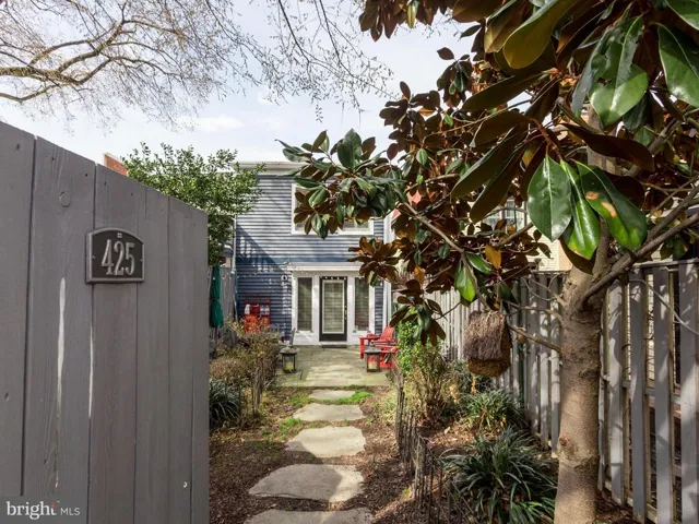 425 Patrick St N, Alexandria, Virginia 22314