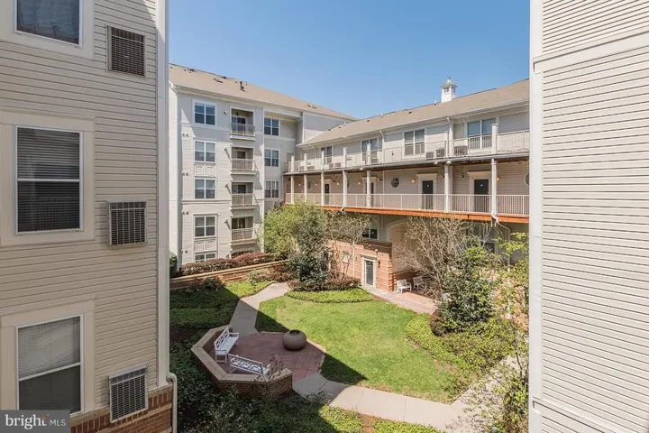 2791 Centerboro Dr #386, Vienna, Virginia 22181