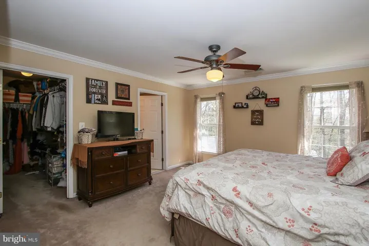 13266 Amblewood Dr, Manassas, Virginia 20112
