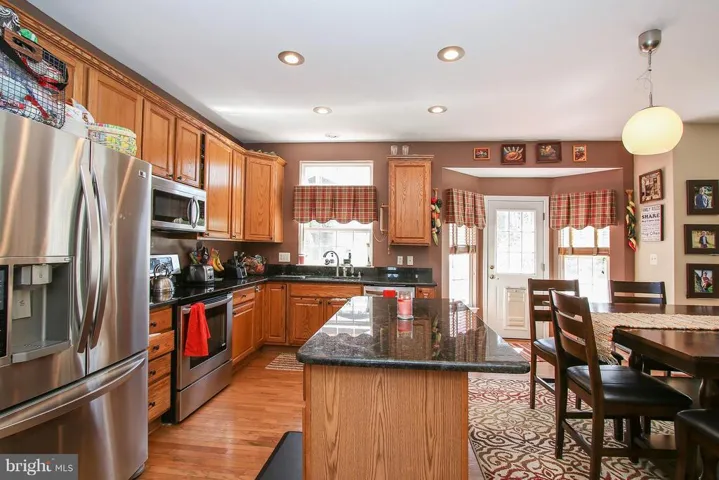 13266 Amblewood Dr, Manassas, Virginia 20112