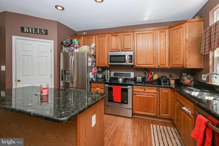 13266 Amblewood Dr, Manassas, Virginia 20112
