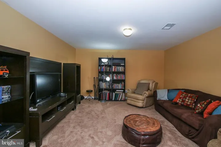 13266 Amblewood Dr, Manassas, Virginia 20112