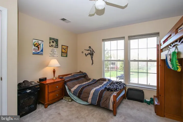 13266 Amblewood Dr, Manassas, Virginia 20112