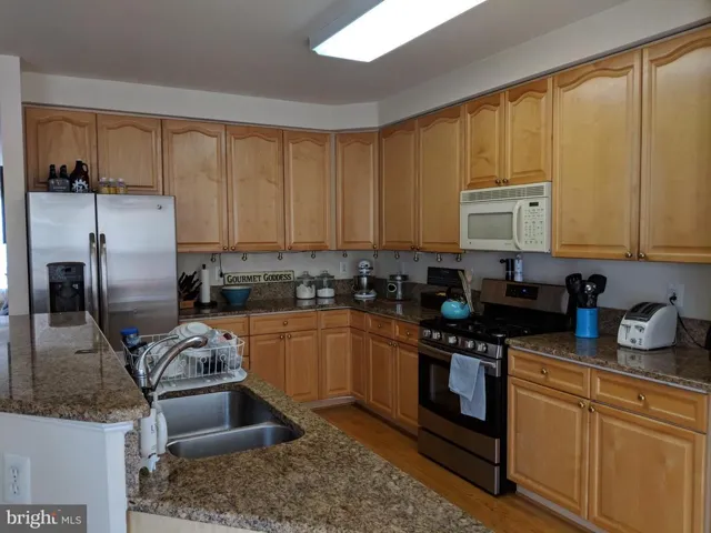7683 Lavenham Lndg, Alexandria, Virginia 22315