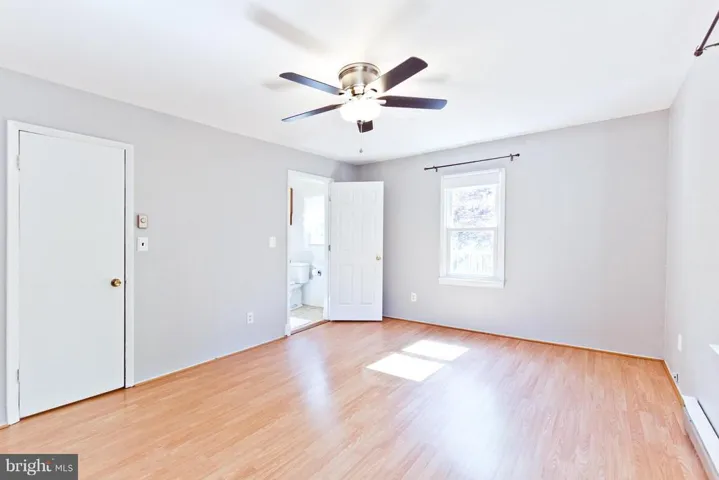 6632 Barrett Rd, Falls Church, Virginia 22042