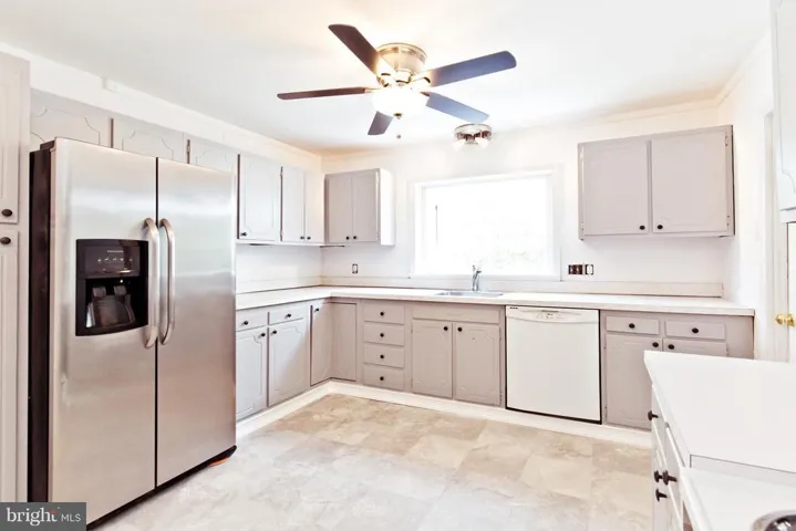 6632 Barrett Rd, Falls Church, Virginia 22042