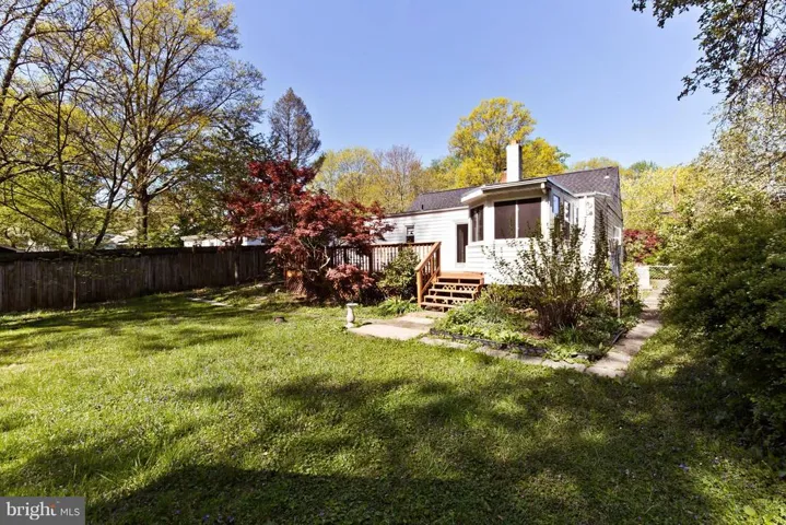 6632 Barrett Rd, Falls Church, Virginia 22042