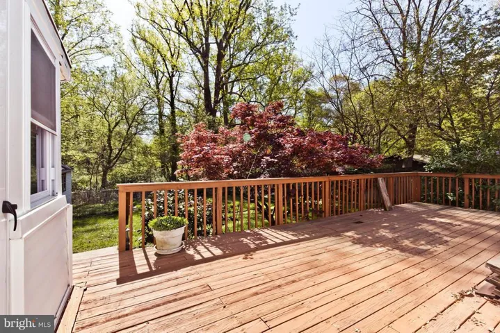 6632 Barrett Rd, Falls Church, Virginia 22042
