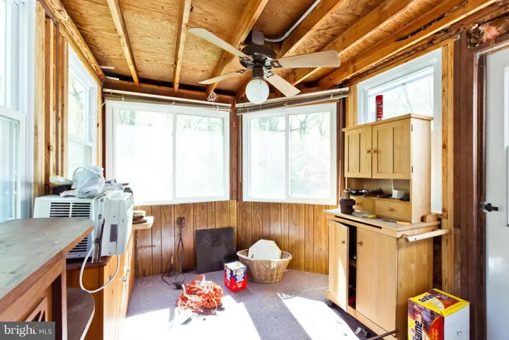 6632 Barrett Rd, Falls Church, Virginia 22042