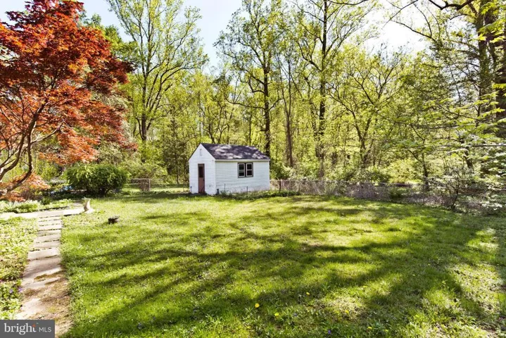 6632 Barrett Rd, Falls Church, Virginia 22042