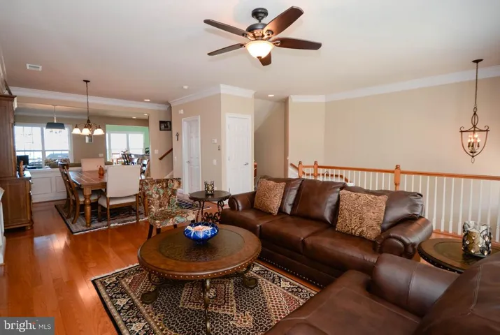 43604 White Cap Ter, Chantilly, Virginia 20152