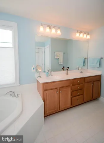 43604 White Cap Ter, Chantilly, Virginia 20152