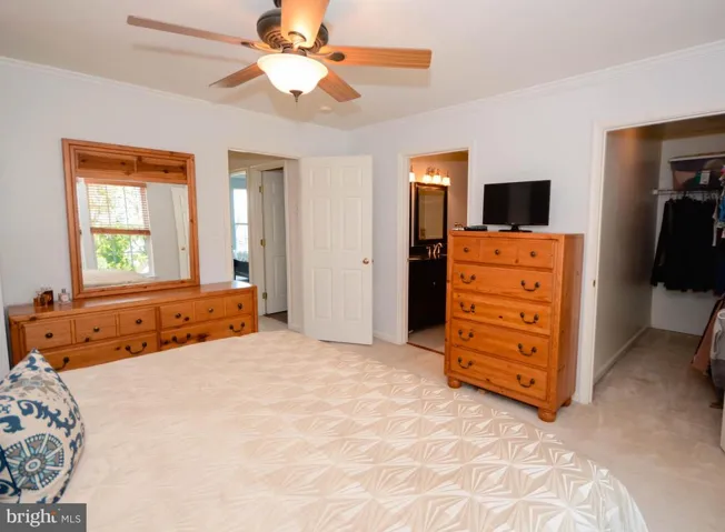 9605 Innerwick Pl, Bristow, Virginia 20136