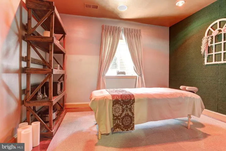 11716 Wood Thrush Ln, Potomac, Maryland 20854