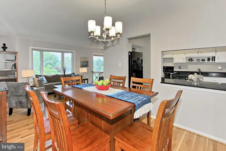 3438 Slade Run Dr, Falls Church, Virginia 22042
