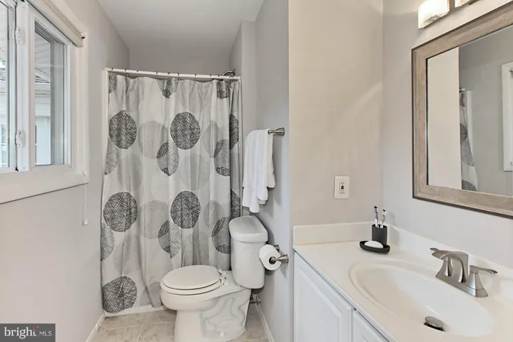 3438 Slade Run Dr, Falls Church, Virginia 22042