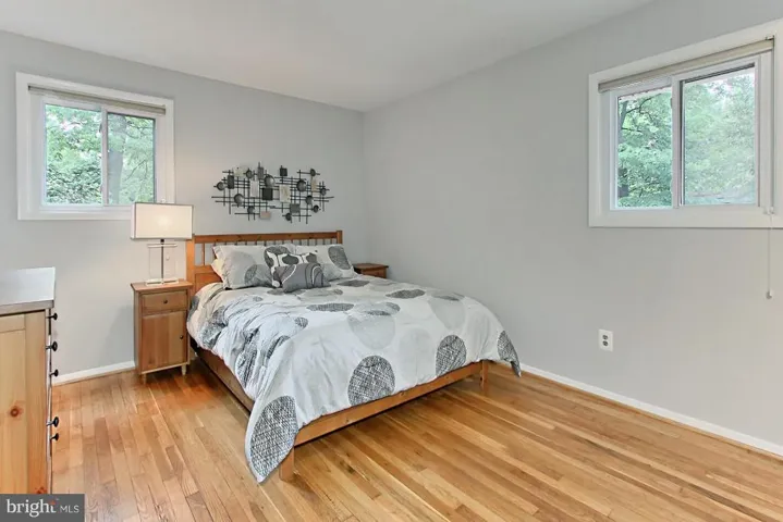 3438 Slade Run Dr, Falls Church, Virginia 22042