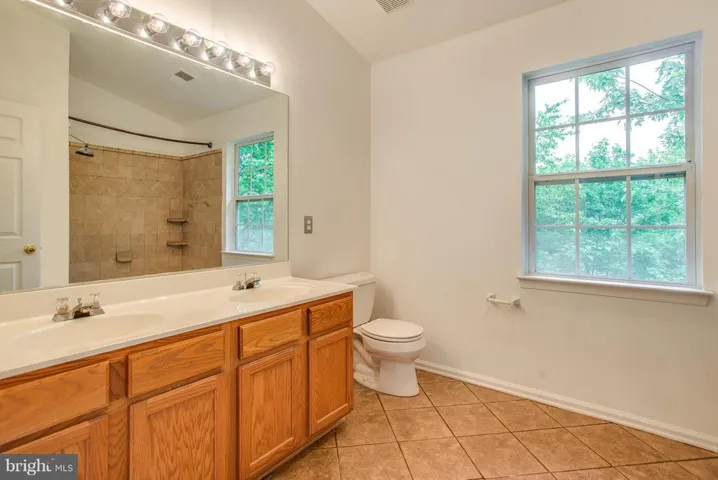 15564 Trisail Ct, Dumfries, Virginia 22025