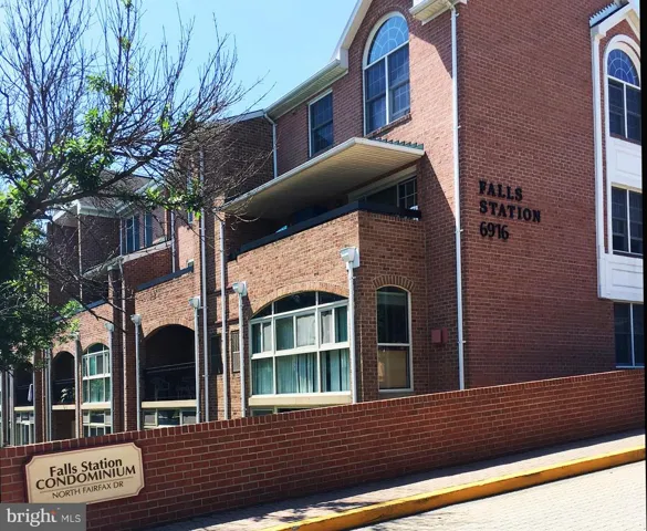 6924 Fairfax Dr #234, Arlington, Virginia 22213
