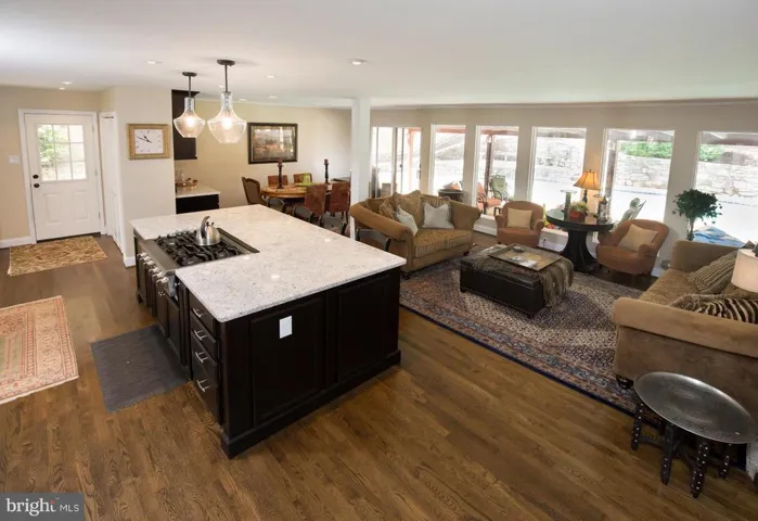 2007 Gunnell Farms Dr, Vienna, Virginia 22181