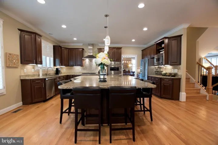 2332 Kenmore St N, Arlington, Virginia 22201