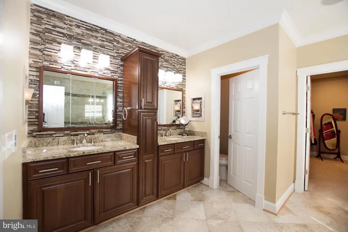 2332 Kenmore St N, Arlington, Virginia 22201