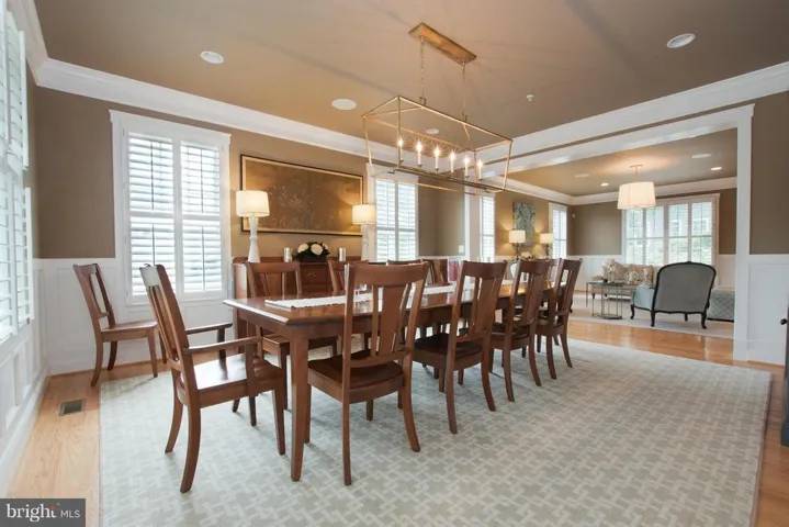 2332 Kenmore St N, Arlington, Virginia 22201