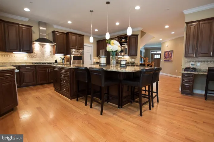 2332 Kenmore St N, Arlington, Virginia 22201