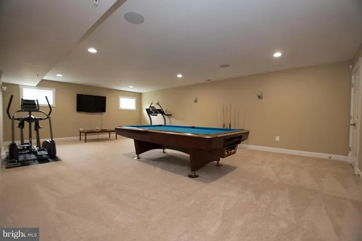 2332 Kenmore St N, Arlington, Virginia 22201