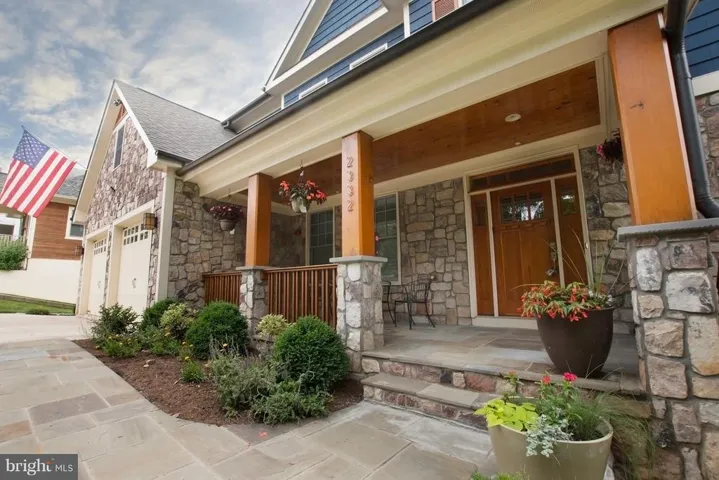 2332 Kenmore St N, Arlington, Virginia 22201
