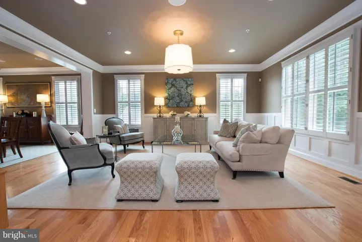 2332 Kenmore St N, Arlington, Virginia 22201