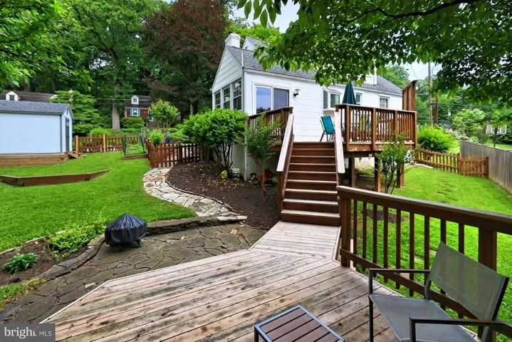 2931 Woodlawn Ave, Falls Church, Virginia 22042