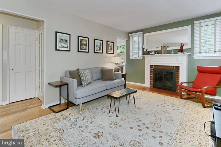2931 Woodlawn Ave, Falls Church, Virginia 22042
