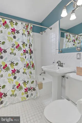 2931 Woodlawn Ave, Falls Church, Virginia 22042
