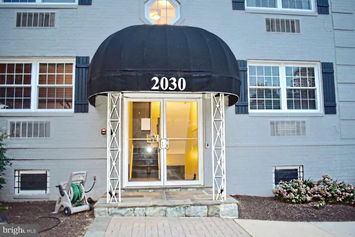 20302030 Vermont St #301, Arlington, Virginia 22207