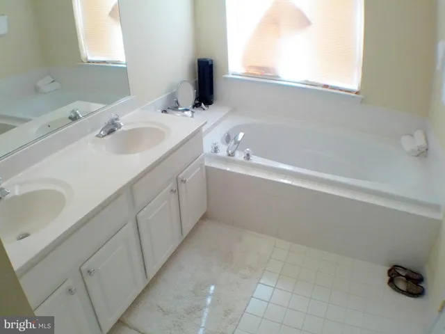 14022 Sawteeth Way, Centreville, Virginia 20121