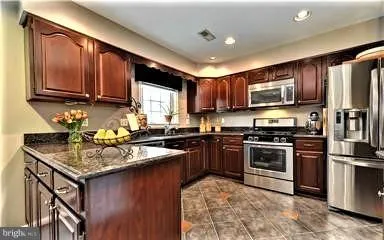 7206 Tanworth Dr, Springfield, Virginia 22152